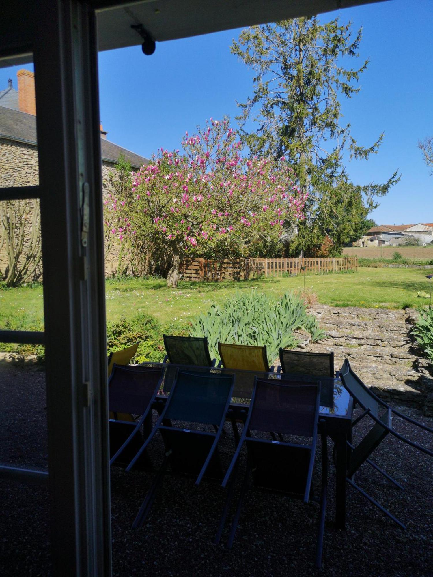 La Ferme Du Grand Bois Apartman Mouterre-Silly Kültér fotó